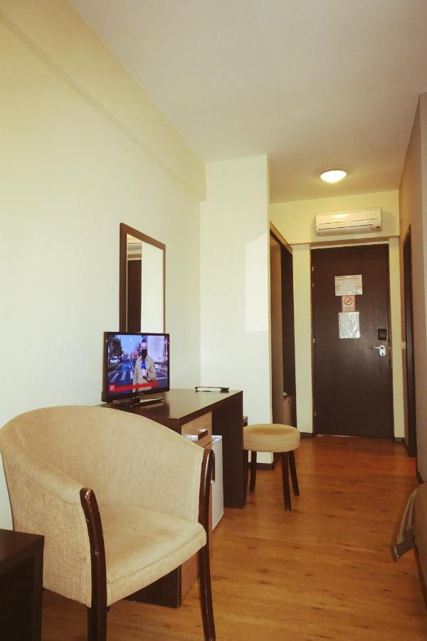 Hotel Nord بلوييست المظهر الخارجي الصورة